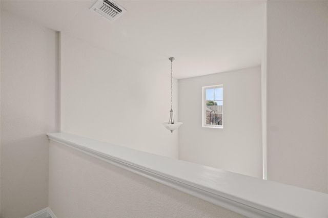 1051 Kenney Fort XING 63, Round Rock, TX 78665