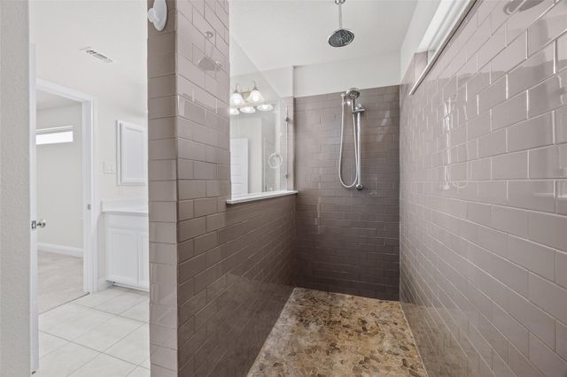 1051 Kenney Fort XING 63, Round Rock, TX 78665