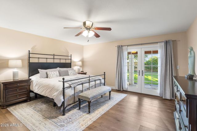 4945 E CHEERY LYNN Road, Phoenix, AZ 85018