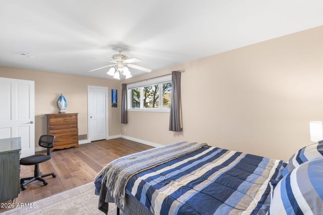 4945 E CHEERY LYNN Road, Phoenix, AZ 85018