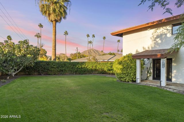 4945 E CHEERY LYNN Road, Phoenix, AZ 85018