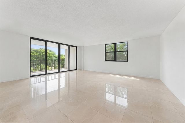4600 S Ocean Boulevard 301, Highland Beach, FL 33487