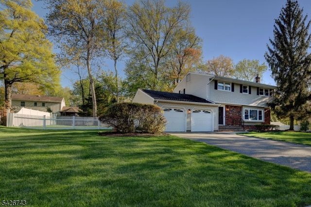 25 Debbie Ct, Wayne Twp., NJ 07470