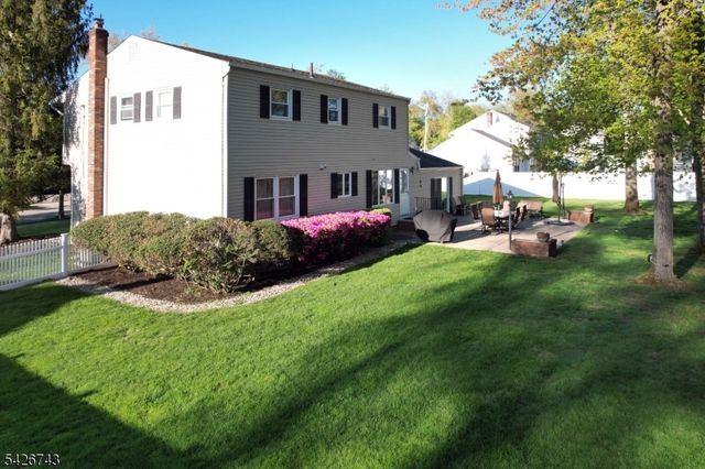 25 Debbie Ct, Wayne Twp., NJ 07470