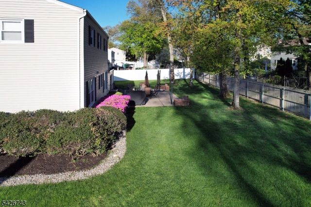 25 Debbie Ct, Wayne Twp., NJ 07470