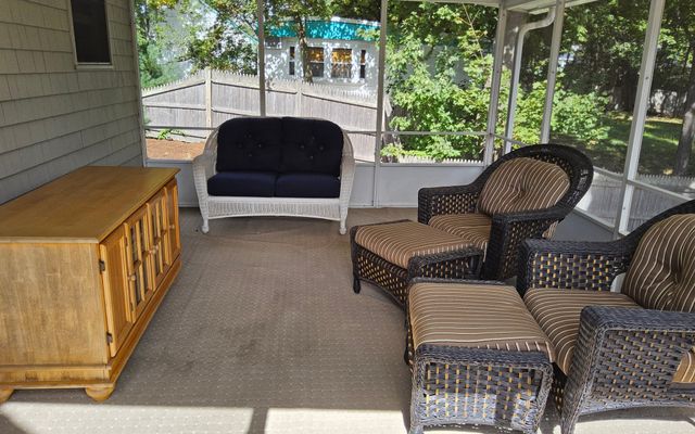 63 Pleasant St, Rockland, MA 02370
