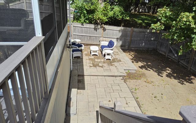 63 Pleasant St, Rockland, MA 02370