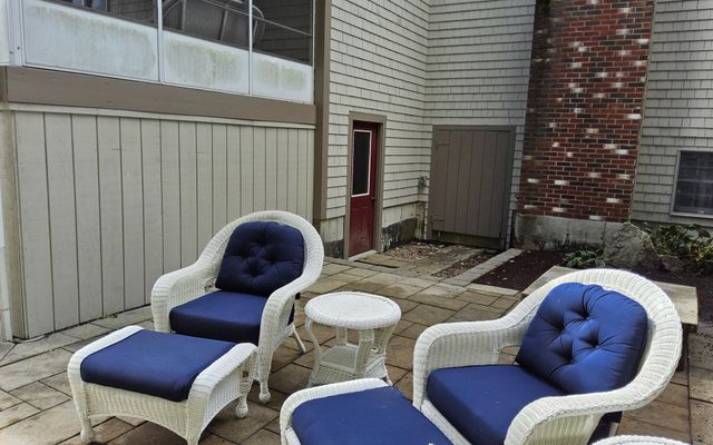 63 Pleasant St, Rockland, MA 02370