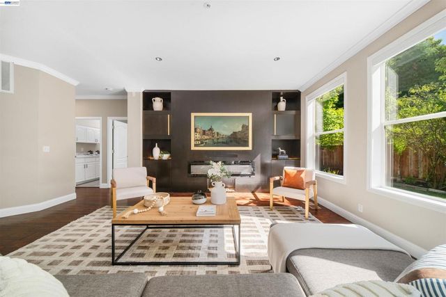 2123 Hidden Pond Road, Lafayette, CA 94549