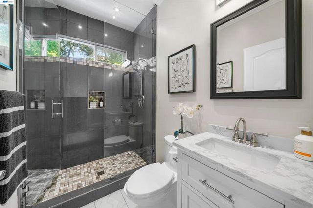 2123 Hidden Pond Road, Lafayette, CA 94549