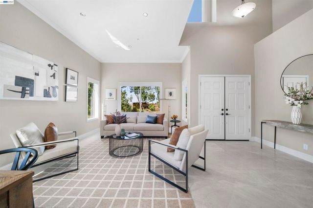 2123 Hidden Pond Road, Lafayette, CA 94549