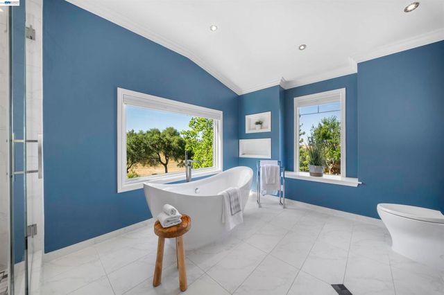 2123 Hidden Pond Road, Lafayette, CA 94549
