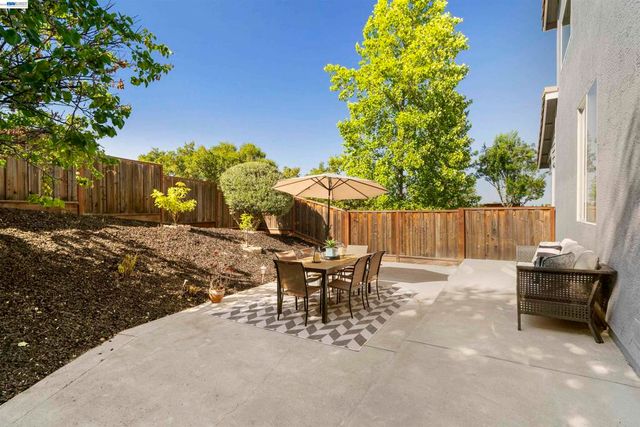 2123 Hidden Pond Road, Lafayette, CA 94549
