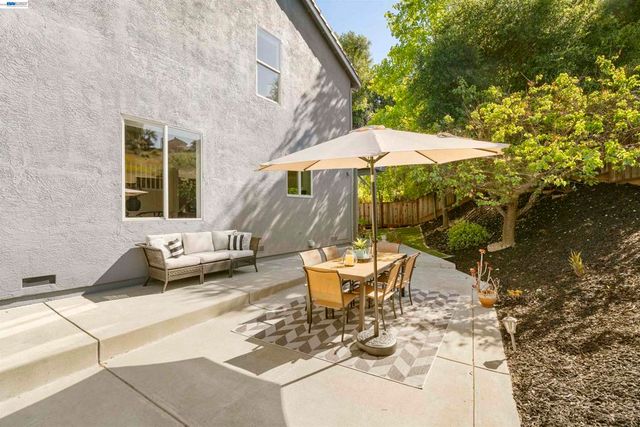 2123 Hidden Pond Road, Lafayette, CA 94549