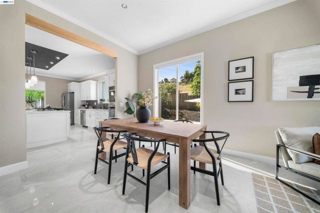 2123 Hidden Pond Road, Lafayette, CA 94549