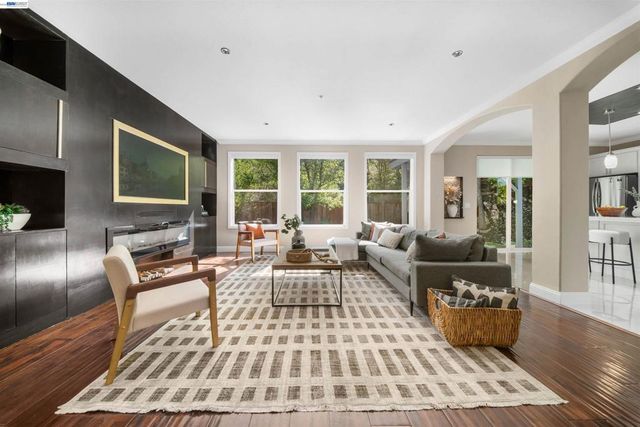 2123 Hidden Pond Road, Lafayette, CA 94549