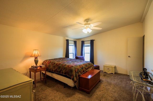 8965 S Silver Star Drive, Tucson, AZ 85735