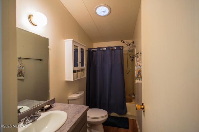 8965 S Silver Star Drive, Tucson, AZ 85735