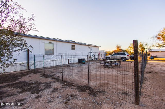 8965 S Silver Star Drive, Tucson, AZ 85735