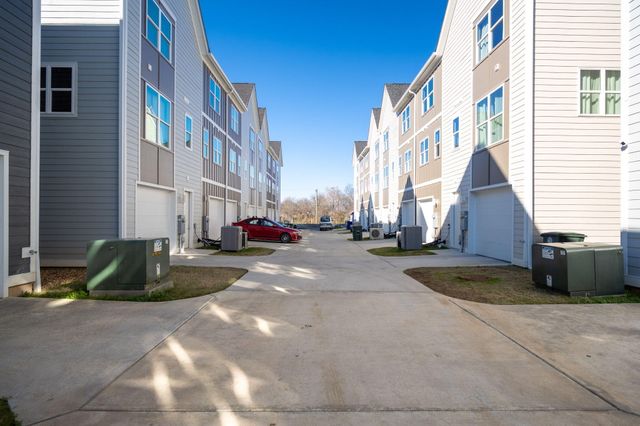 2341 E 18th Street, Chattanooga, TN 37404