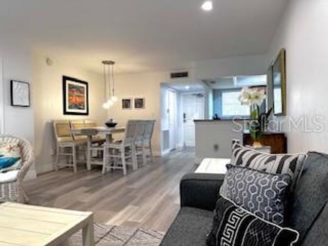 5108 BRITTANY DRIVE S 204, St Petersburg, FL 33715