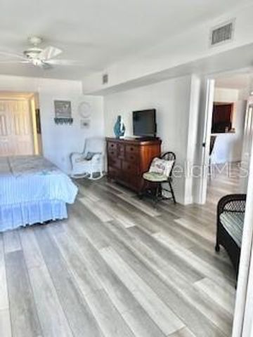 5108 BRITTANY DRIVE S 204, St Petersburg, FL 33715