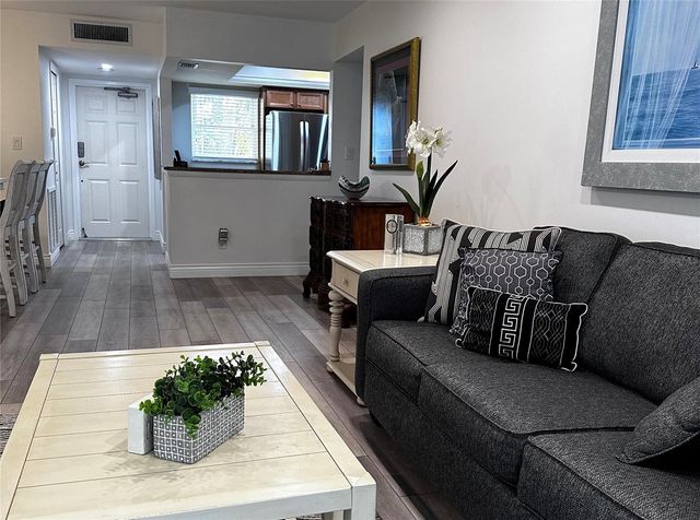 5108 BRITTANY DRIVE S 204, St Petersburg, FL 33715