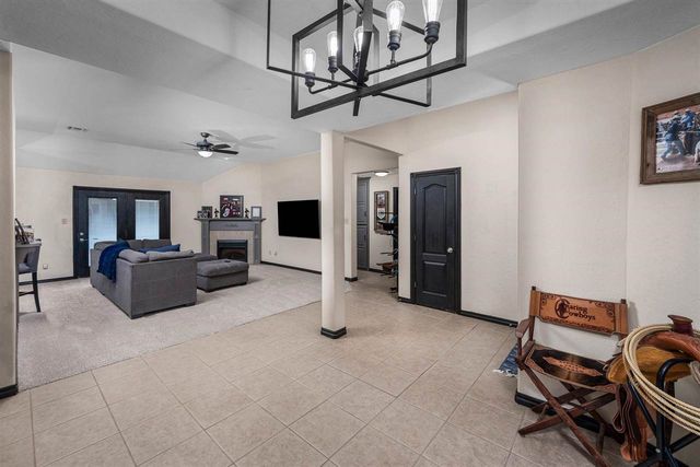 89 NE Deerfield Dr, Elgin, OK 73538