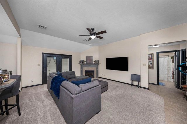 89 NE Deerfield Dr, Elgin, OK 73538