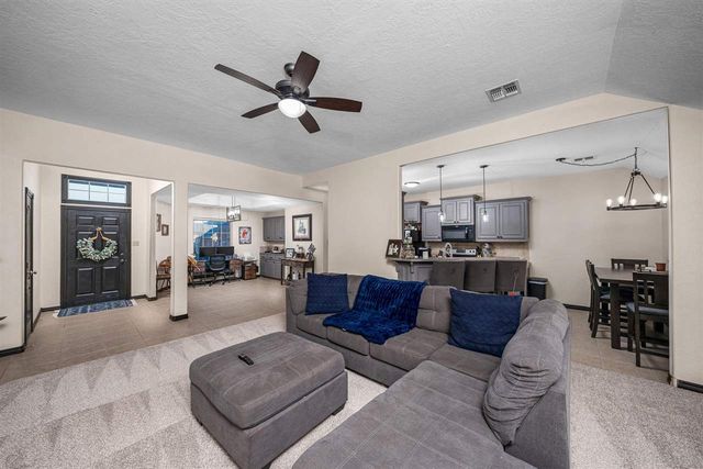 89 NE Deerfield Dr, Elgin, OK 73538