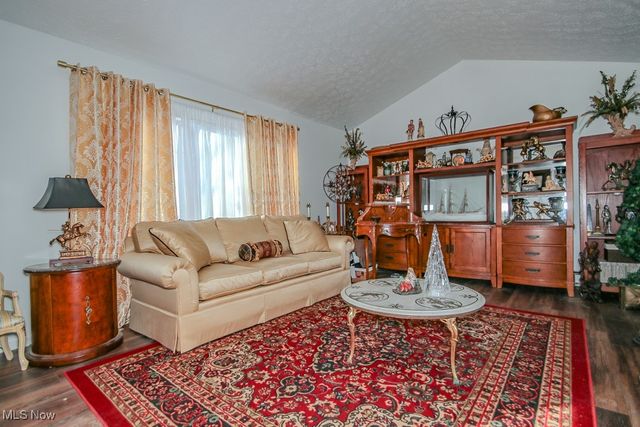 1799 Meadows Drive, Madison, OH 44057