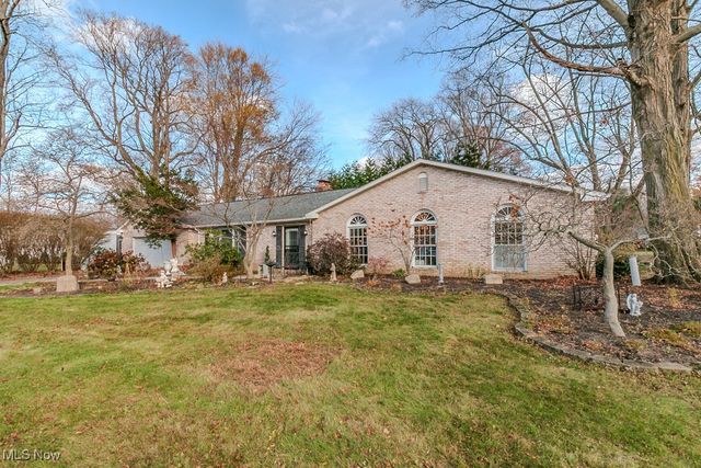 1799 Meadows Drive, Madison, OH 44057