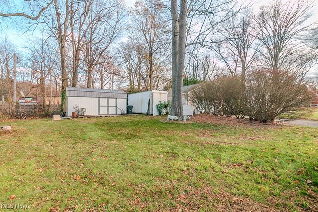 1799 Meadows Drive, Madison, OH 44057