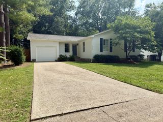 1910 Redbud Ct, Franklin, TN 37064