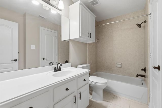 3127 Tidewind Court, Manvel, TX 77578