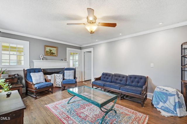 215 Home Avenue, Graham, NC 27253