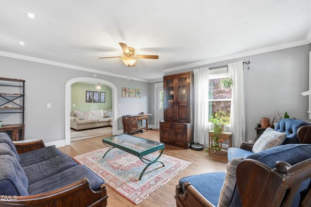 215 Home Avenue, Graham, NC 27253
