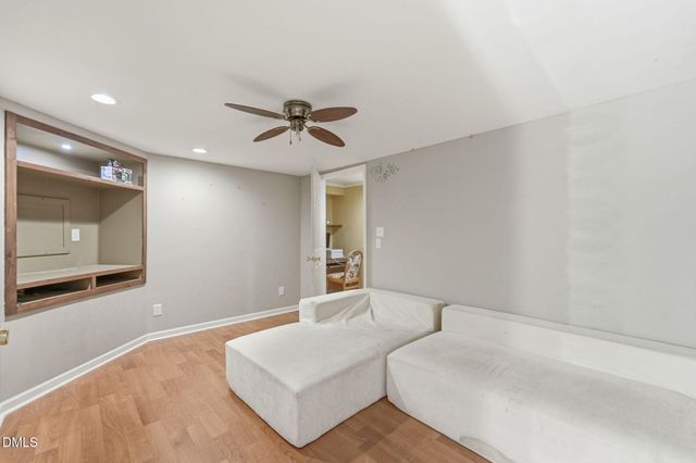 215 Home Avenue, Graham, NC 27253