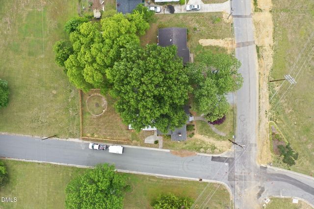 215 Home Avenue, Graham, NC 27253