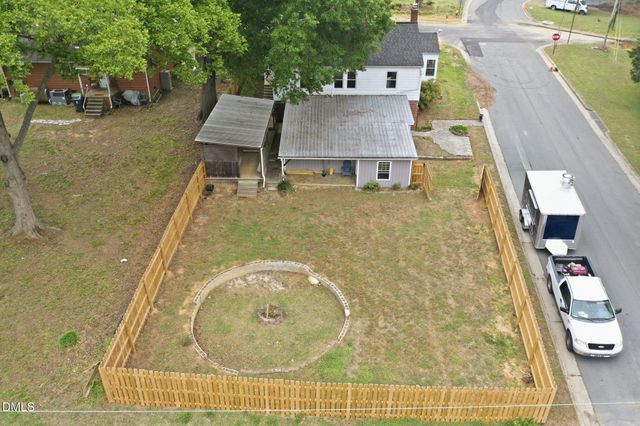 215 Home Avenue, Graham, NC 27253