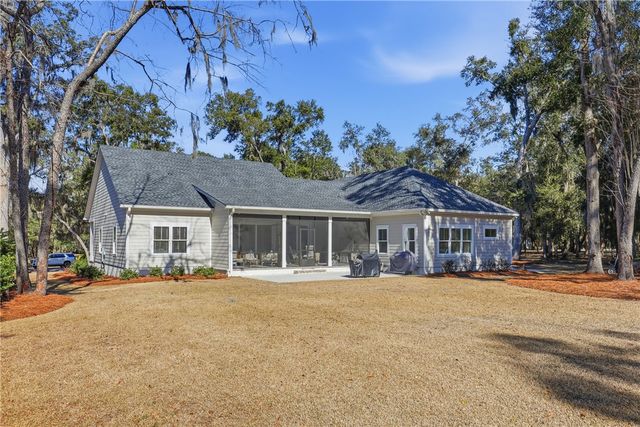 1727 Oak Forest Drive NE, Townsend, GA 31331