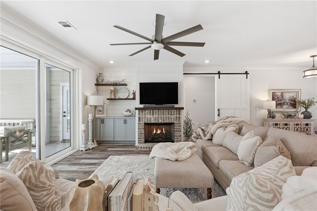 1727 Oak Forest Drive NE, Townsend, GA 31331