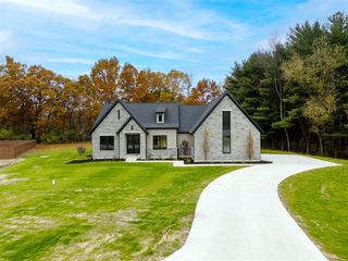 6219 Medinah Lane, Kalamazoo, MI 49004