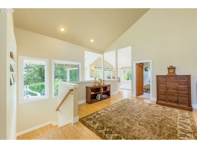 1334 Sw 57TH Ave, Portland, OR 97221