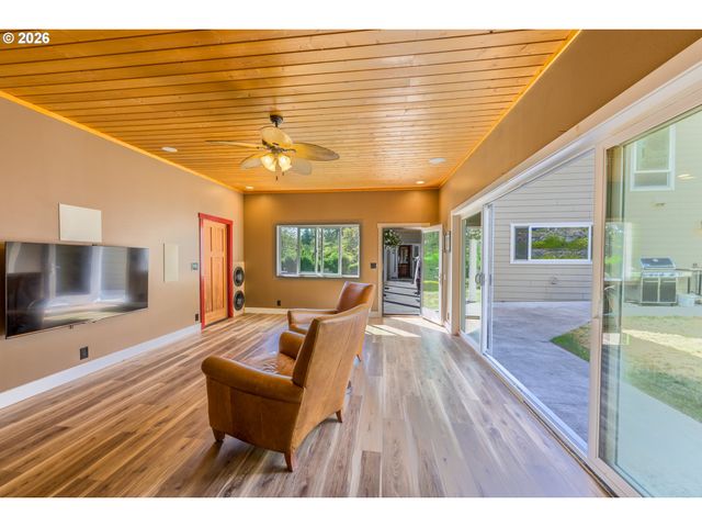 1334 Sw 57TH Ave, Portland, OR 97221