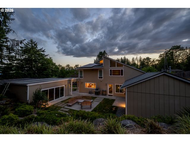 1334 Sw 57TH Ave, Portland, OR 97221