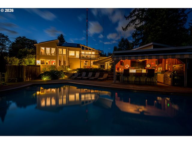 1334 Sw 57TH Ave, Portland, OR 97221