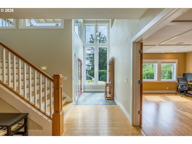 1334 Sw 57TH Ave, Portland, OR 97221