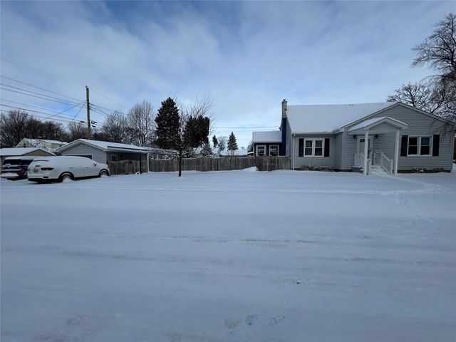 1954 E 2 Street, Erie, PA 16511