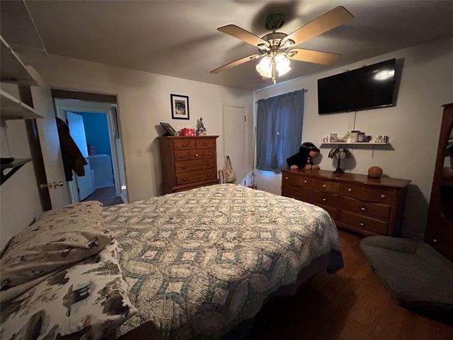 1954 E 2 Street, Erie, PA 16511